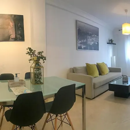 Puente Miraflores Apartman
